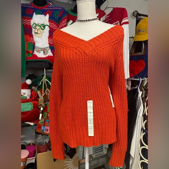 (NWT) Ana Red Sweater - Sz.M - Picture 1 of 6